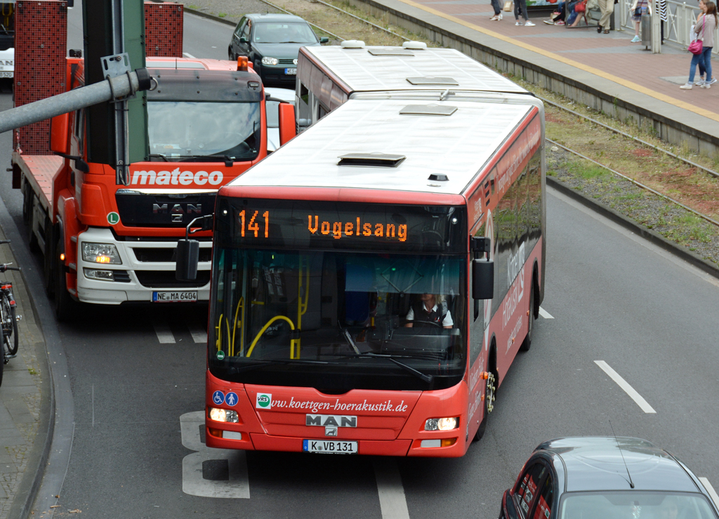 MAN NG 323 der KVB, K-VB 131 in Köln-Weiden - 12.07.2016
