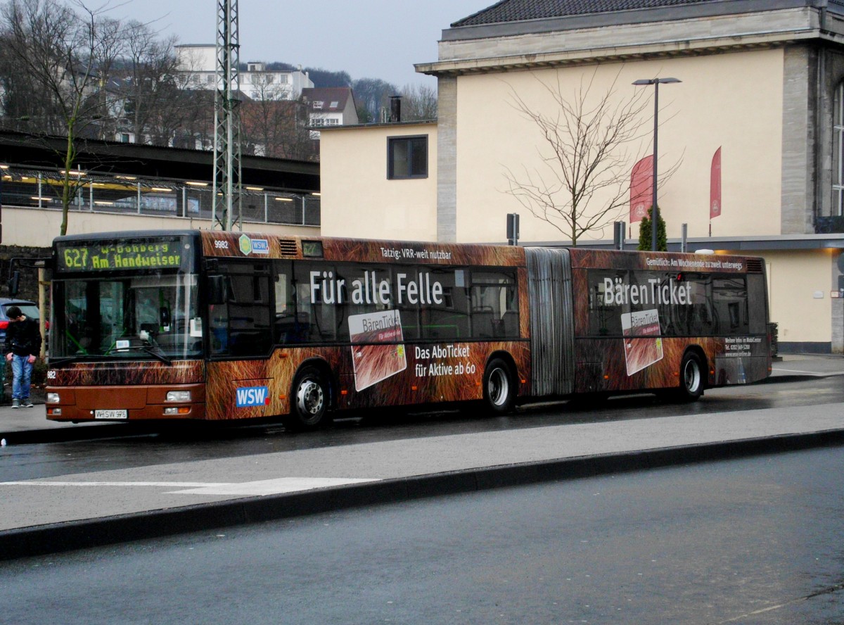 MAN Niederflurbus 2. Generation auf der Linie 627 nach Wuppertal-Dönberg Am Handweiser am S-Bahnhof Wuppertal-Barmen.(19.3.2013)
