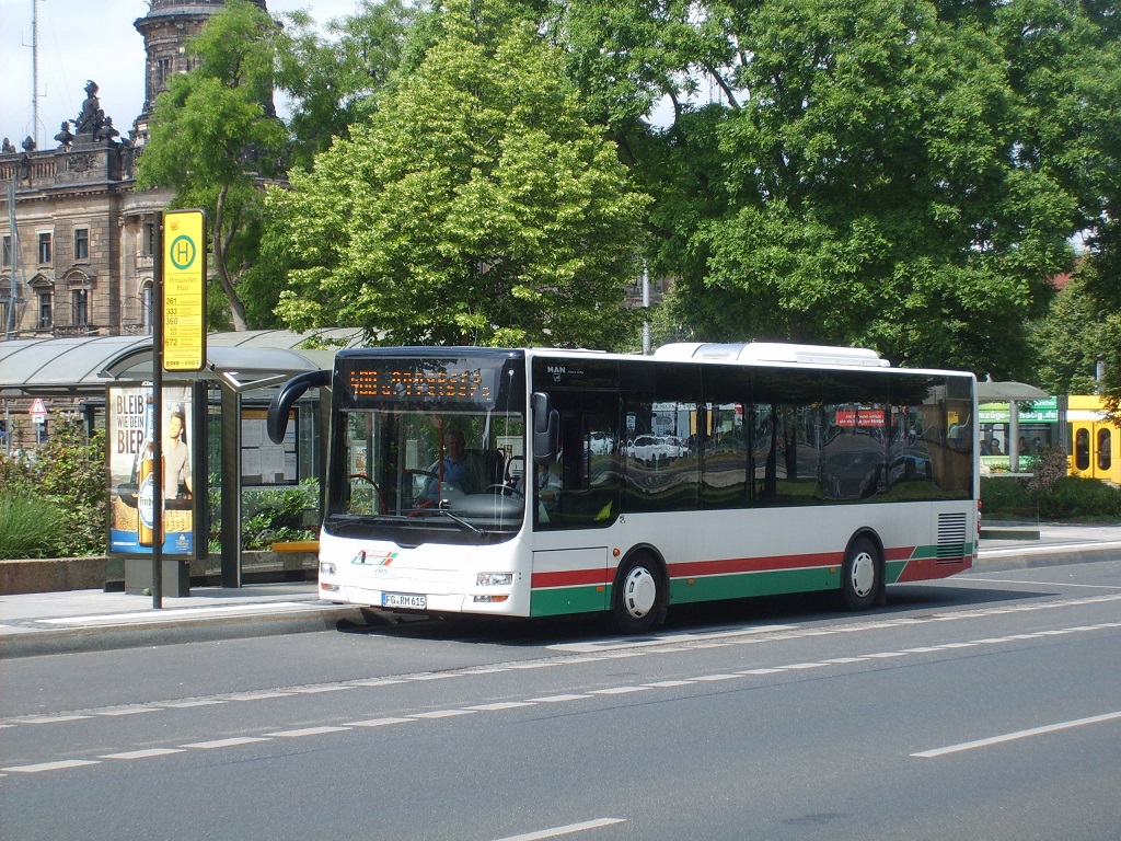 MAN NM 223.2 Lion´s City M - FG RM 615 - Wagen 2116 - in Dresden, Pirnaischer Platz / St. Petersburger Straße - am 1-Juni-2015