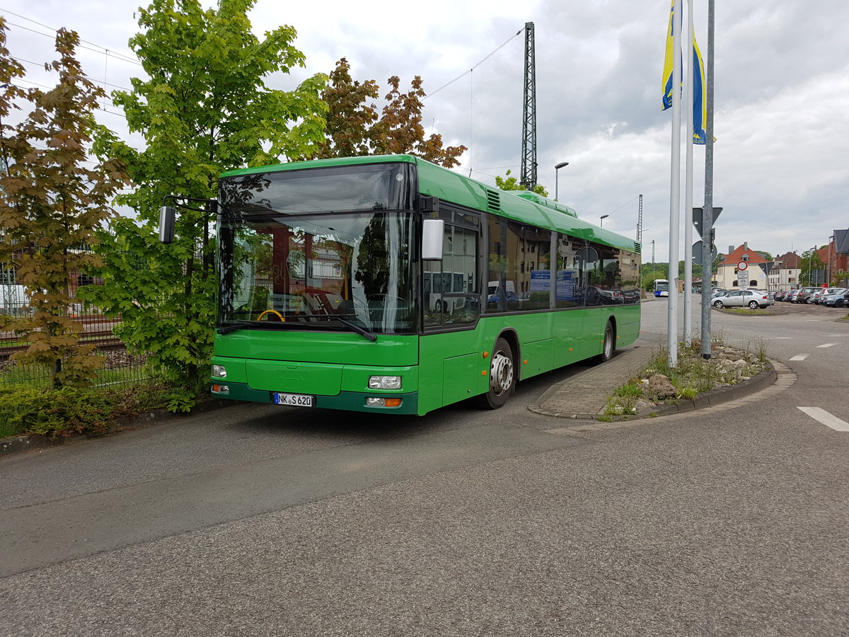 MAN NÜ 313 von der GRS aus Neunkirchen Saar im Auftrag von SaarMobil. Aufgenommen in St.wendel am 4.05.2016