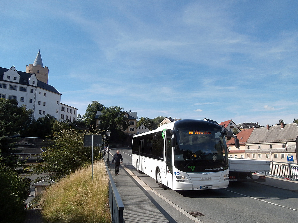 MAN Regio auf der Linie 207 aus Chemnitz nach Marienberg gegen Zschopau. (27.6.2014)