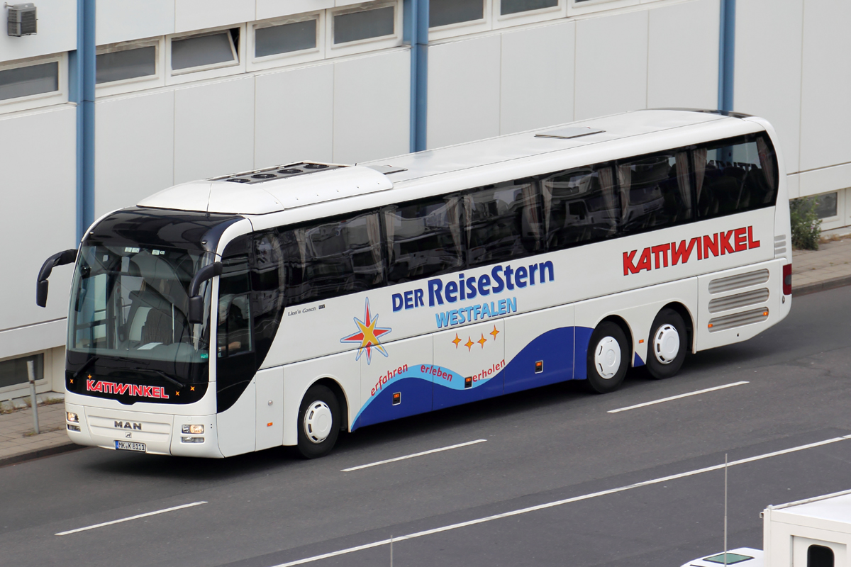 MAN Reisebus gesehen in Düsseldorf am Flughafen 28.5.2016