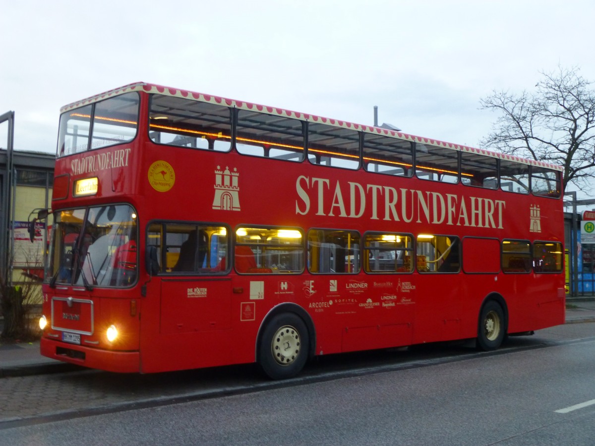 MAN SD 200  Stadtrundfahrt , ausgestattet mit Mercedes Euro 5-EEV-Motor, Hamburg-St. Pauli 17.01.2014