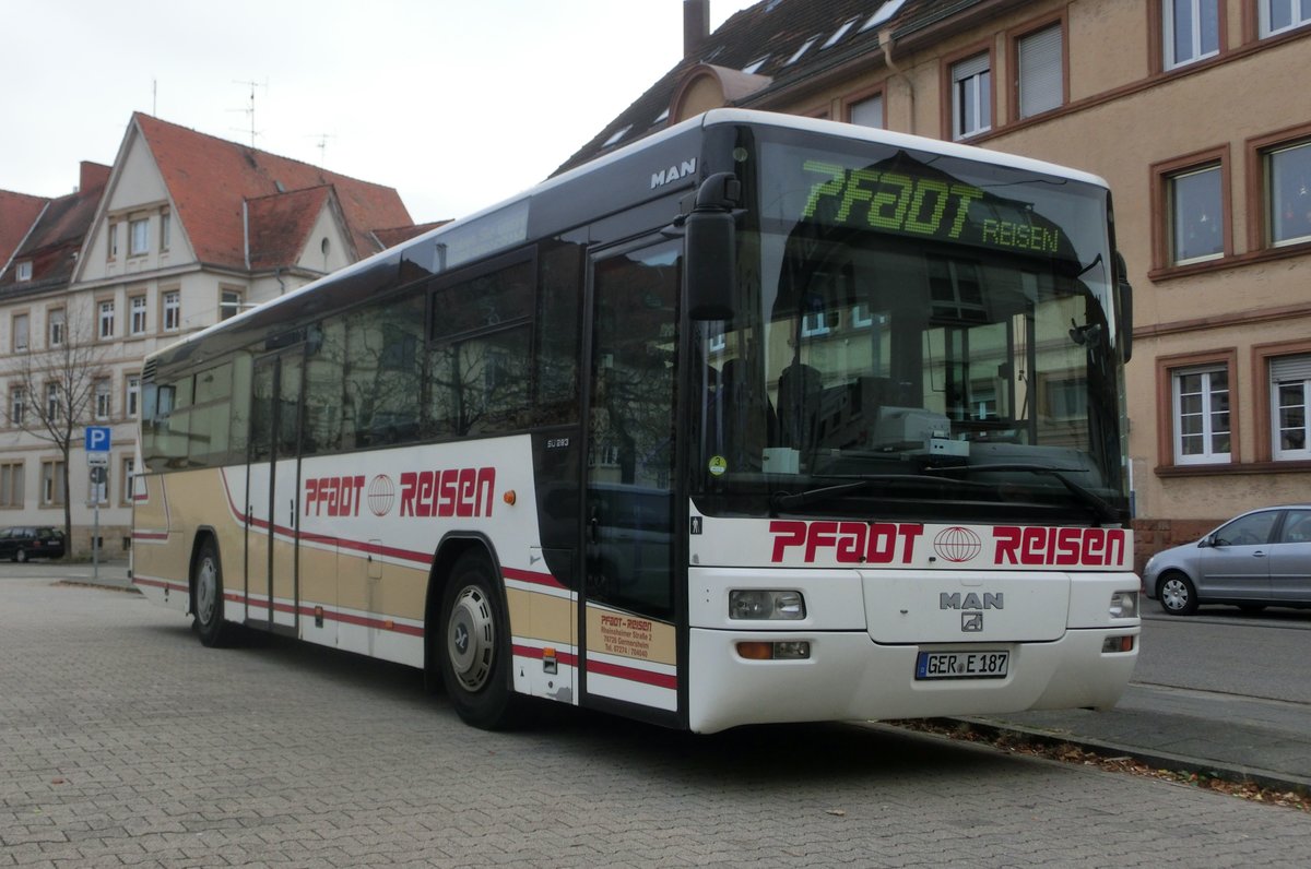 MAN SÜ 283 von Pfadt Reisen am 22.11.2018 in Landau/Pfalz