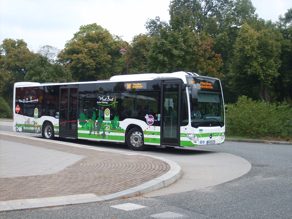 MB O 530 C2 Ü - PM RB 238 - in Bad Belzig, Busbahnhof - am 11-September-2015
