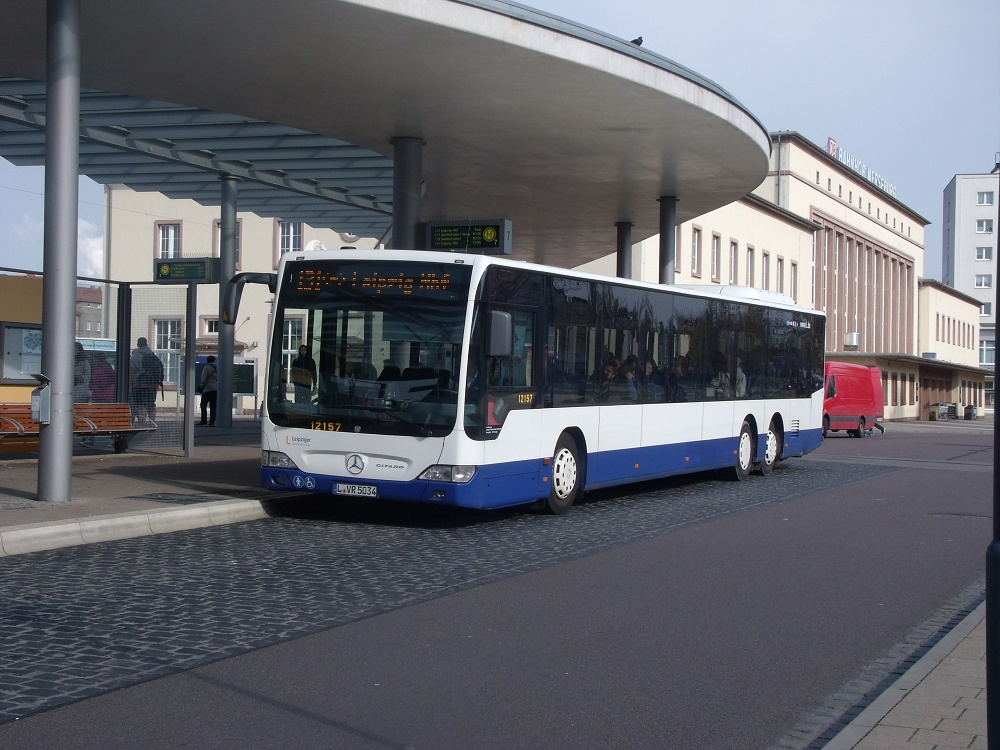 MB O 530 II L Ü Citaro - L VR 5034 - Wagen 12157 - in Merseburg, Bahnhof / Busbahnhof - am 11-April 2016