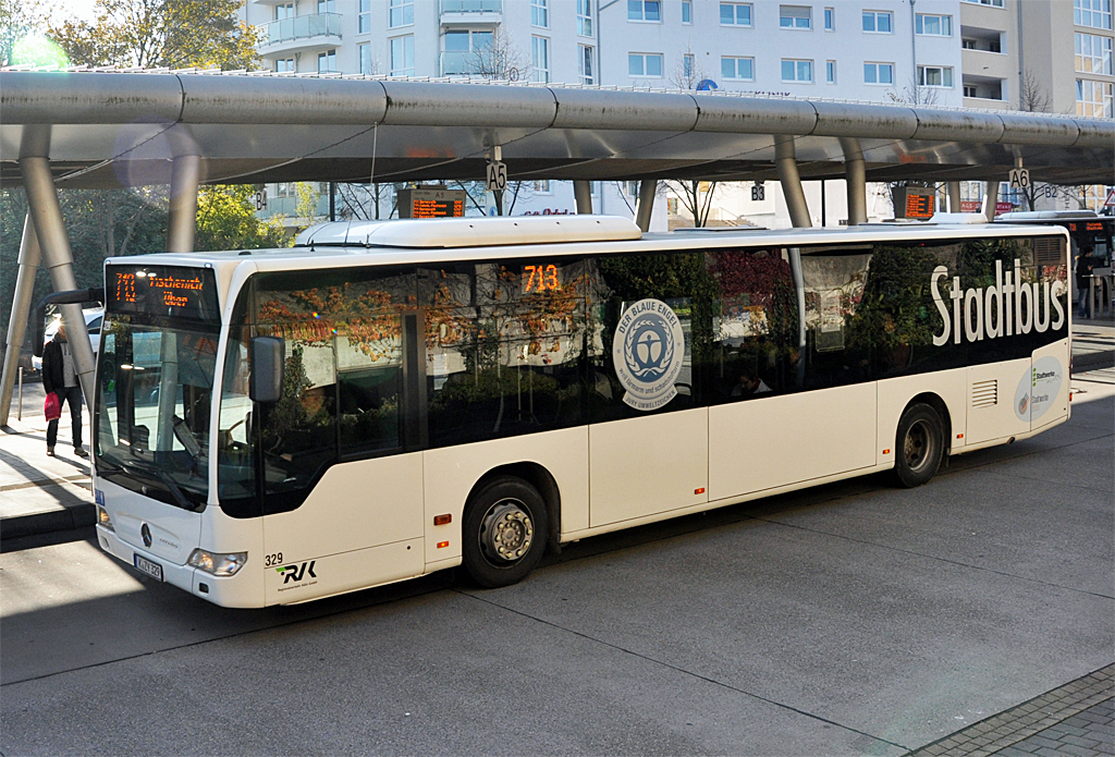 MB O 530 der RVK (Wagen-Nr. 329) in Hürth - 11.11.2013