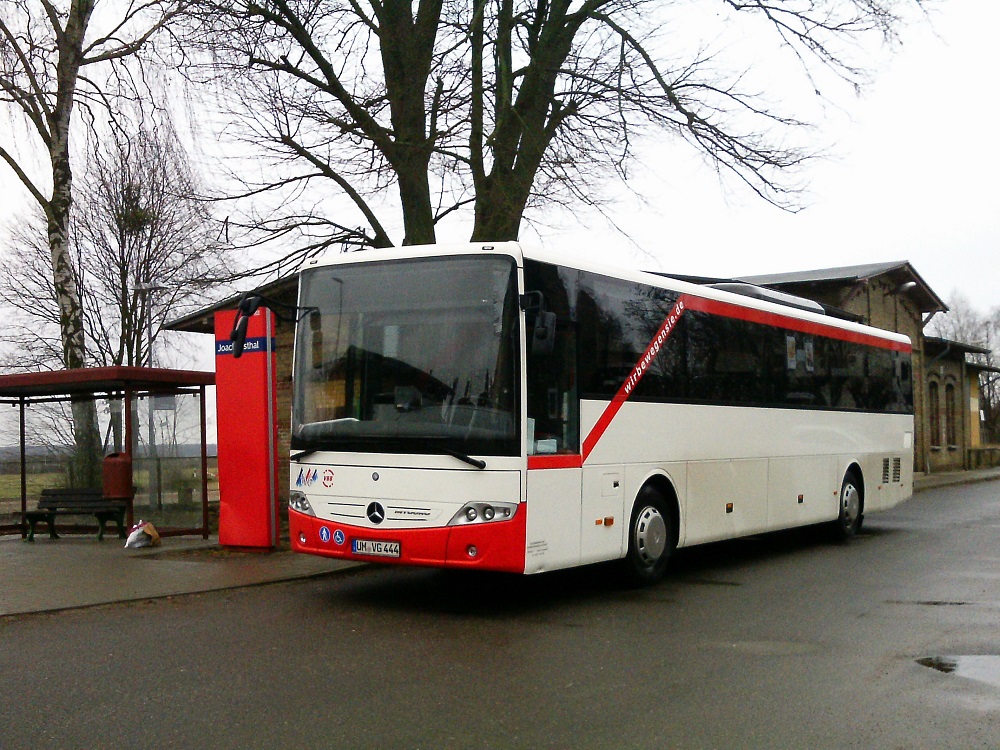 MB O 560 Intouro - UM VG 444 - in Joachimsthal, am Bahnhof - am 15-Februar-2016