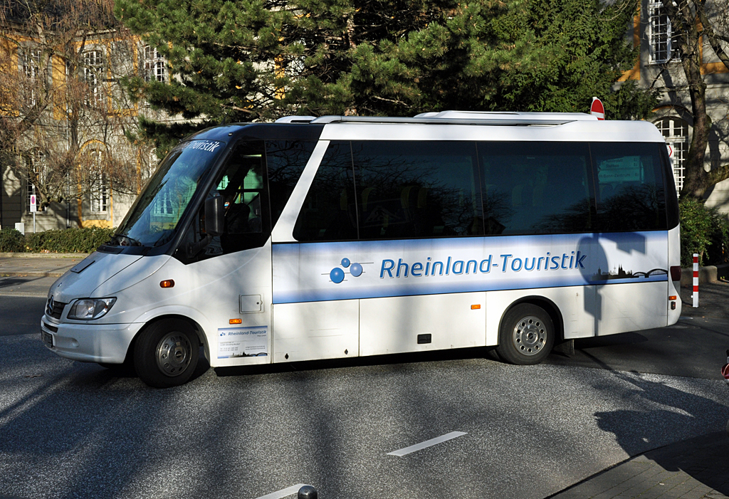 MB Sprinter Kleinbus  Rheinland-Touristik  in Bonn - 16.12.2013