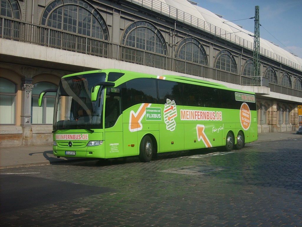 MB Tourismo II RHD L - IZ LR 1075 - in Dresden, Bayrische Straße (am Hbf) - am 11-August-2015 --> Fahrzeug gehört: Lampe-Reisen, Itzehoe