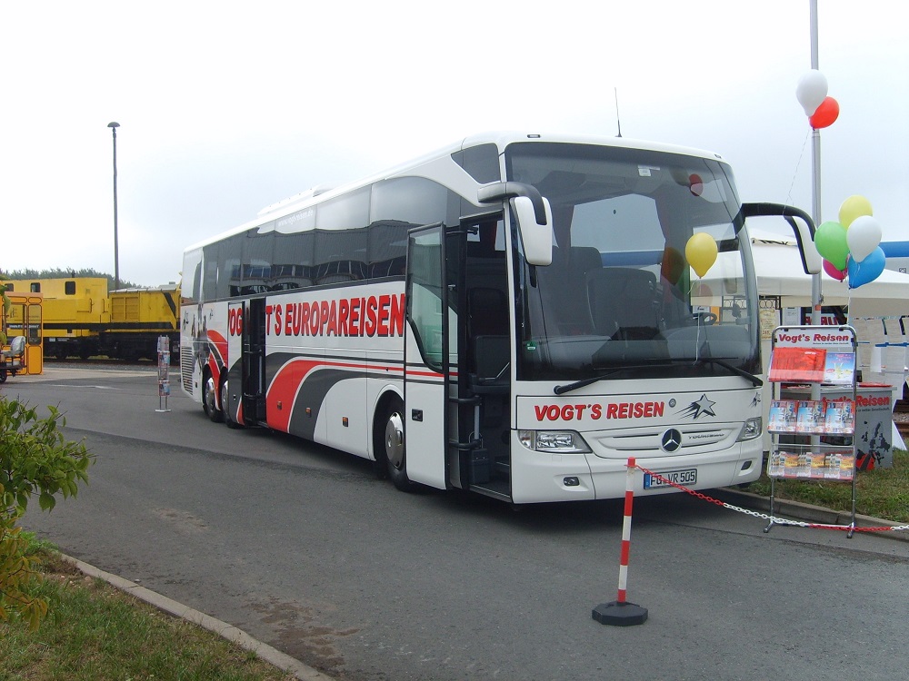 MB Tourismo II RHD L - FG VR 505 (ex Vwfg. B-MB 1349) - ausgestellt zum Tag der offenen Tür der Freiberger Eisenbahngesellschaft mbH - am 29-August-2015