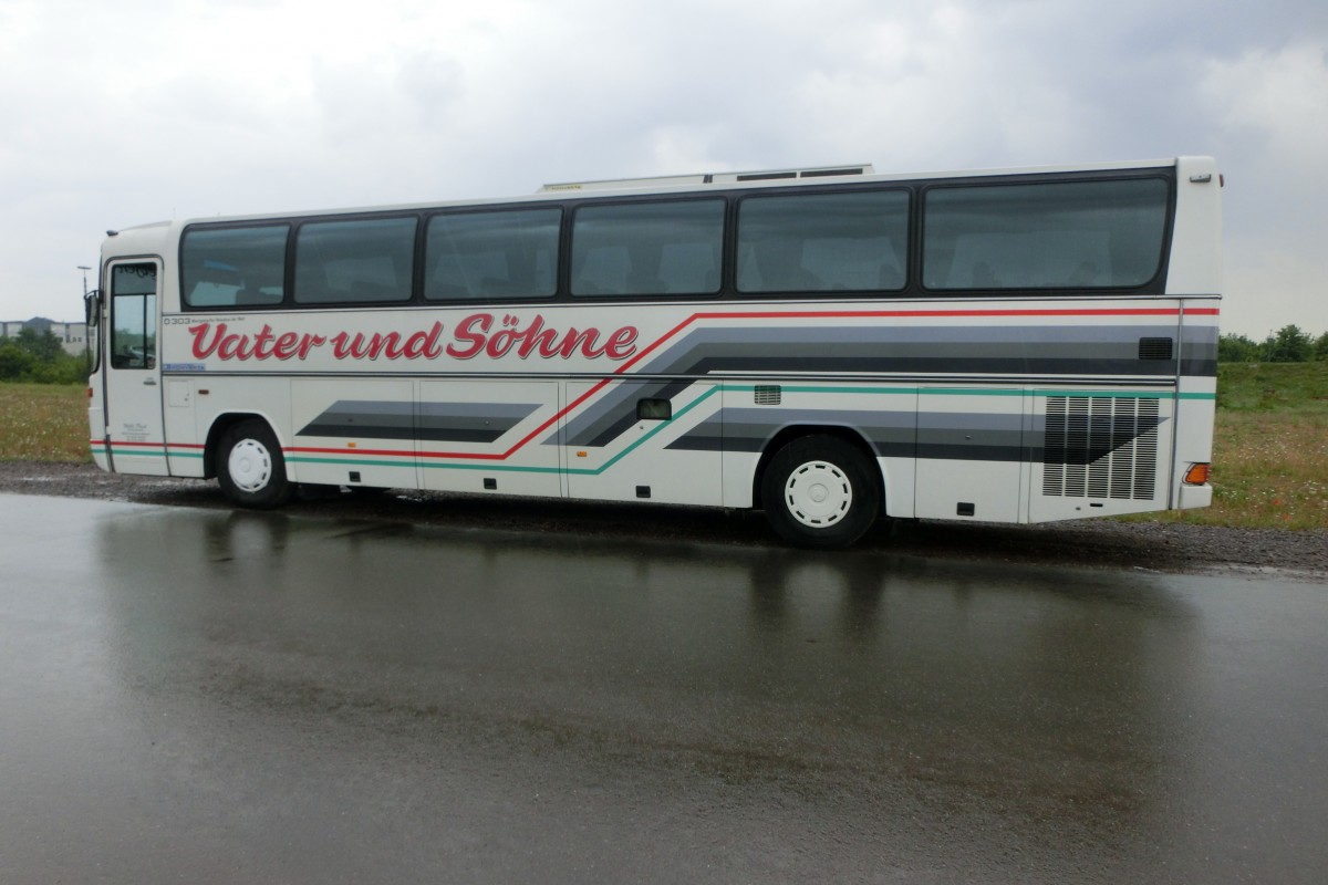 Mercedes 0 303 Reisedienst Paul am 29.05.2015 in Landau/Pfalz