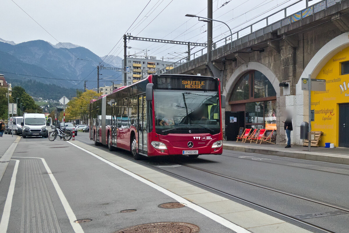 Mercedes-Benz Citaro 2. Generation der Innsbrucker Verkehrsbetriebe (Bus Nr. 453) als Shutte Messe in Innsbruck, Ing.-Etzel-Straße. Aufgenommen 5.10.2023.