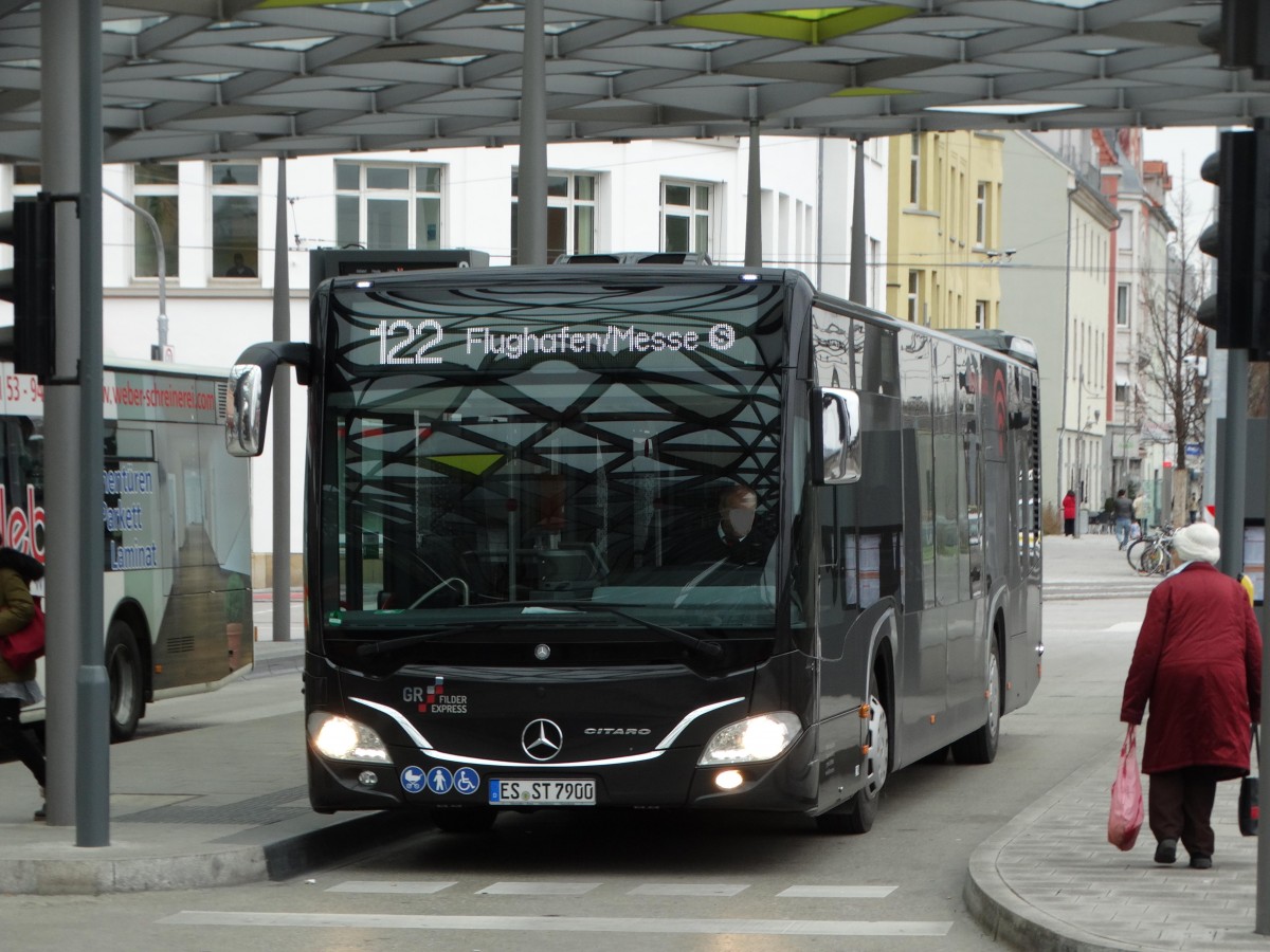 Mercedes Benz Citaro 2 mit WLAN an Board und Chrom Verzierungen am 13.02.16 in Esslingen ZOB
