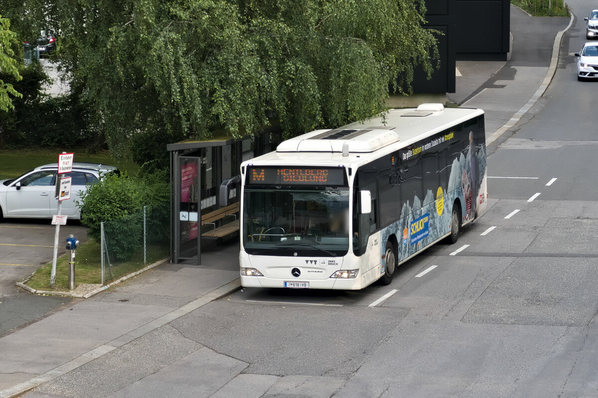 Mercedes-Benz Citaro Facelift der Innsbrucker Verkehrsbetriebe (Bus Nr. 618) als Linie M an der Haltestelle Innsbruck Sillhöfe. Aufgenommen 6.6.2023.