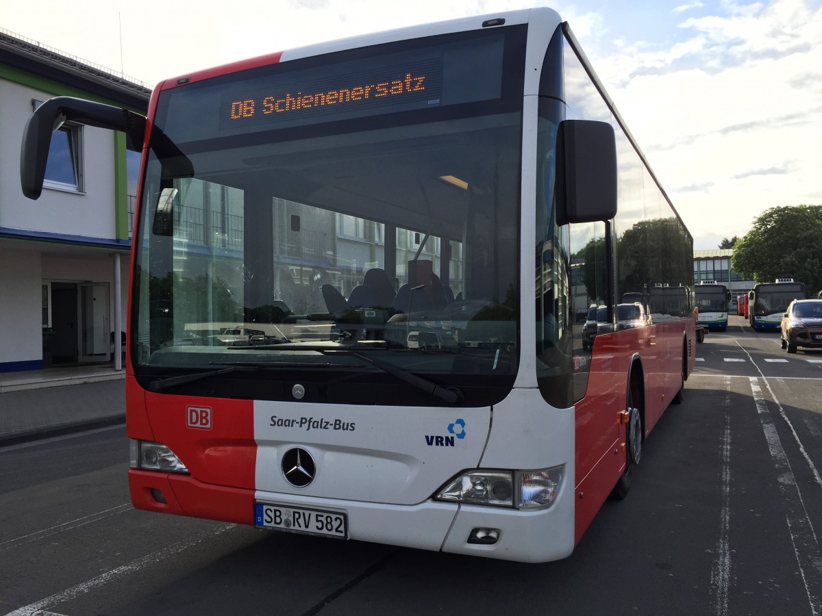 Mercedes-Benz Citaro Ü Facelift von Saar-Pfalz-Bus (SB-RV 582), Baujahr 2008. Aufgenommen am 19. Mai 2015, als der Bus im Schienenersatzverkehr zwischen Kaiserslautern und Landstuhl eingesetzt wurde.