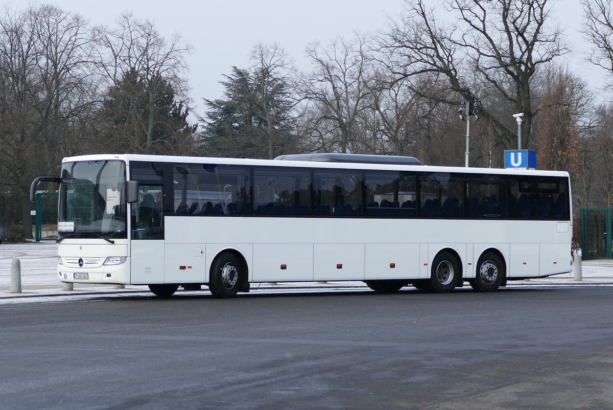 Mercedes -Benz  Integro L, 'Günter Anger' als Messe Shuttle Bus (Grüne Woche). Berlin /Olympiastadion im Januar 2019