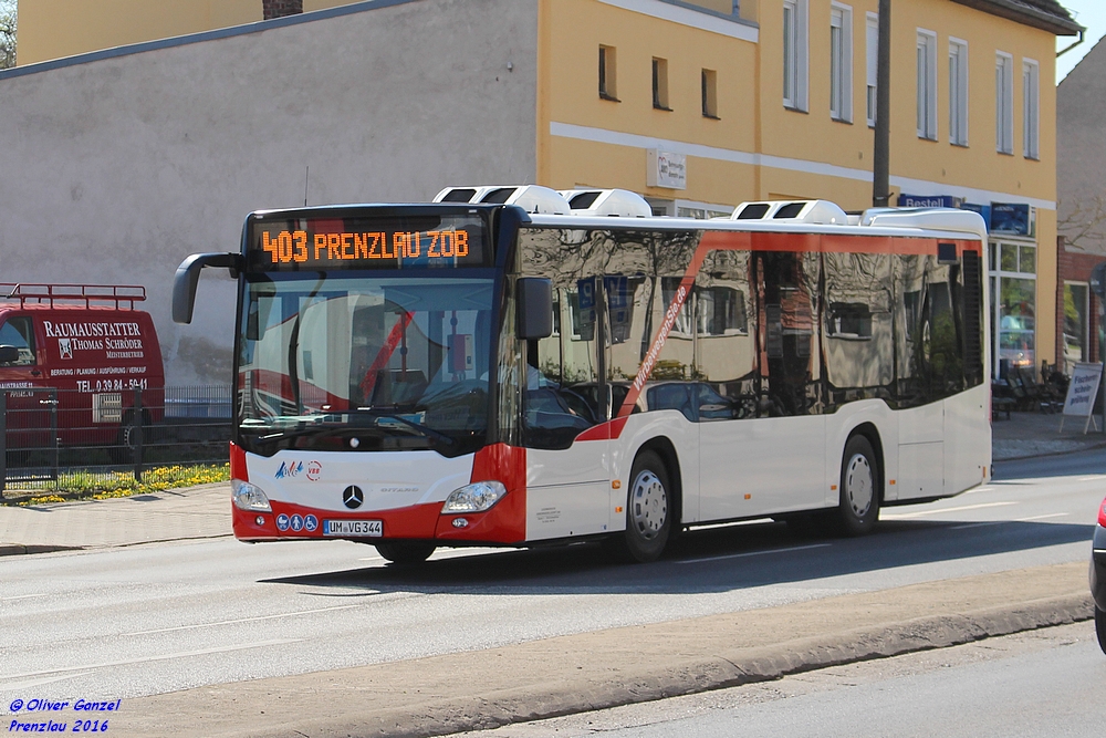 Mercedes-Benz O 530 Citaro C2 K, Wagennummer 344, der Uckermärkischen Verkehrsgesellschaft mbH, 2016 auf der Linie 403 in Prenzlau.