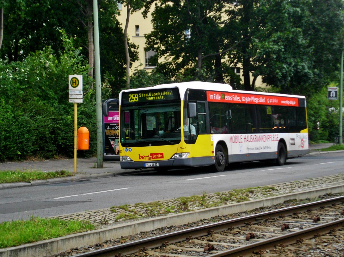 Mercedes-Benz O 530 II (Citaro Facelift) auf der Linie 259 nach Berlin-Weißensee Stadion Buschallee/Hansastraße an der Haltestelle Berlin-Weißensee Berliner Allee/Indira-Ghandi-Straße.(26.7.2014)
