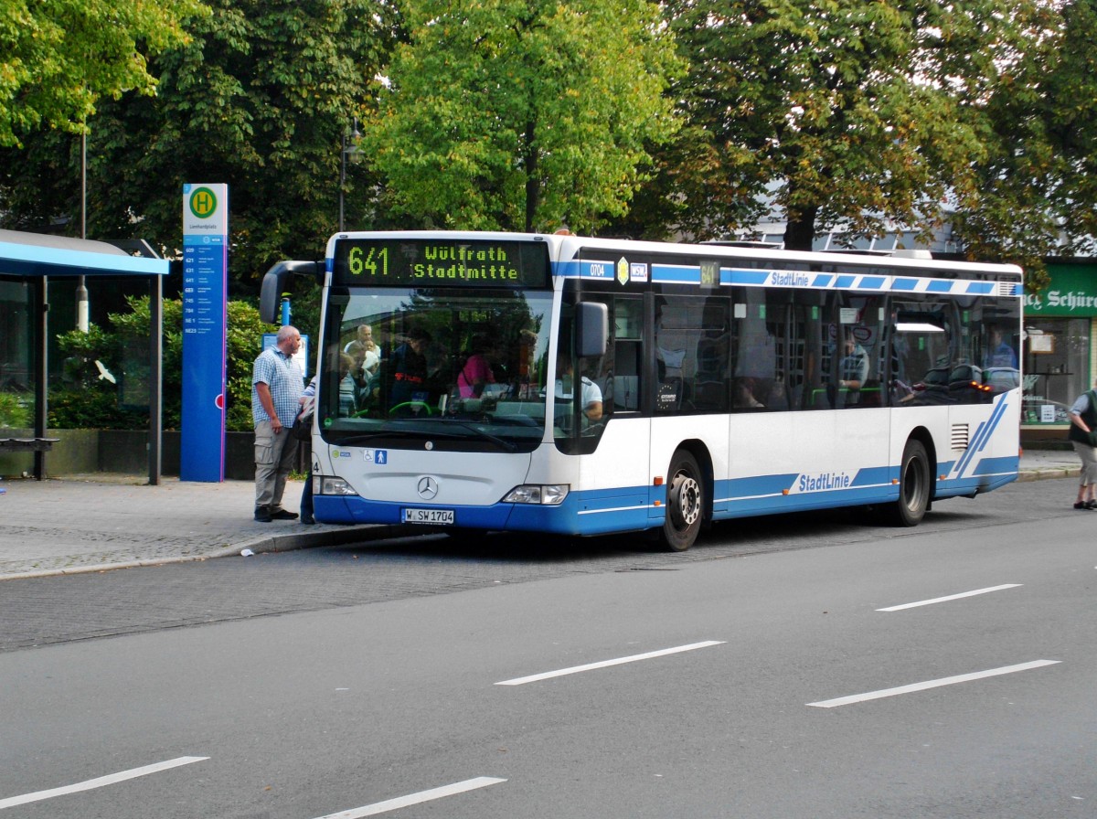 Mercedes-Benz O 530 II (Citaro Facelift) auf der Linie 641 nach Wülfrath Stadtmitte an der Haltestelle Wuppertal-Vohwinkel Lienhardplatz.(8.9.2014)
