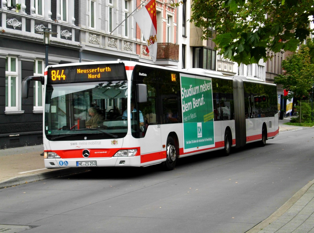 Mercedes-Benz O 530 II (Citaro Facelift) auf der Linie 844 nach Neuss Neusserfurth an der Haltestelle Neuss Neustraße.(10.9.2014)
