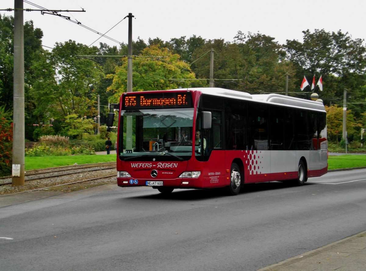 Mercedes-Benz O 530 LE Ü (Citaro) auf der Linie 875 nach S-Bahnhof Dormagen an der Haltestelle Neuss Stadthalle/Museum.(10.9.2014)
