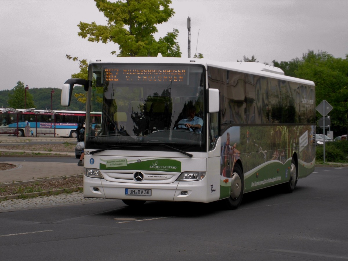Mercedes-Benz O 560 (Intouro) auf der Linie 162 nach Hildebrandshausen am Bahnhof Mühlhausen.(19.08.2015)
