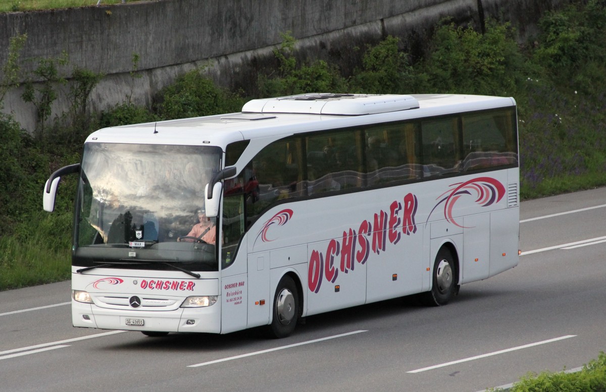 Mercedes Benz Tourismo, Ochsner Reisen, près de Berne mai 2014