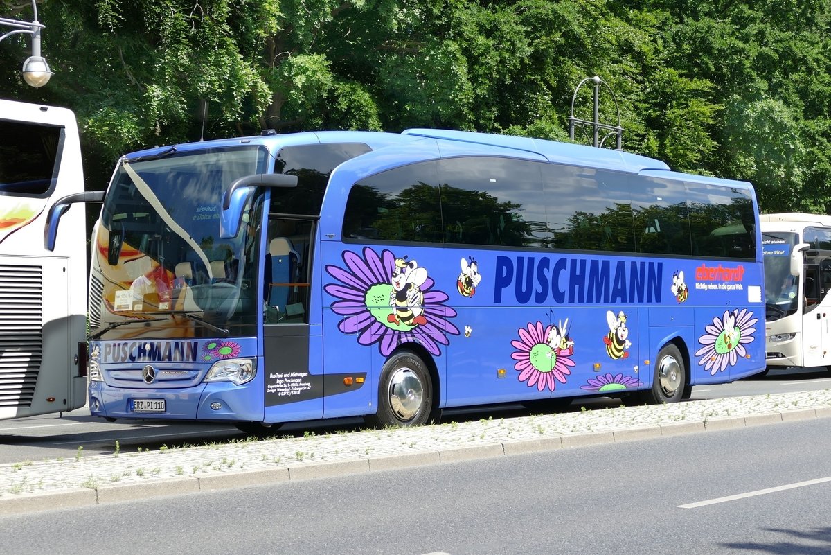 Mercedes-Benz Travego, Bus-Taxi und Mietwagen Ingo Puschmann, Berlin (Busdemo) im Juni 2020.