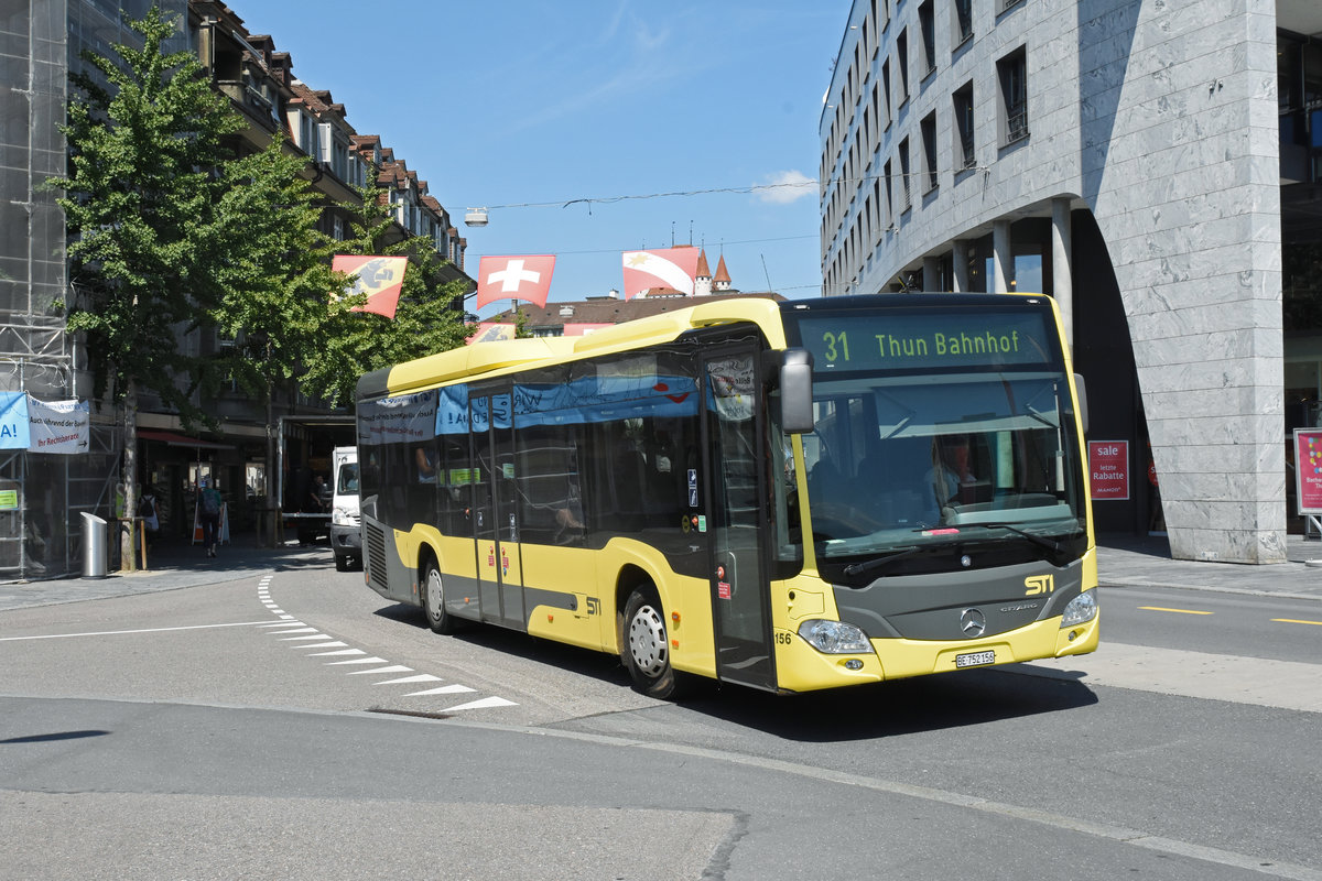 Mercedes Citaro 156, auf der Linie 31, fährt zur Haltestelle beim Bahnhof Thun. Die Aufnahme stammt vom 30.07.2018.