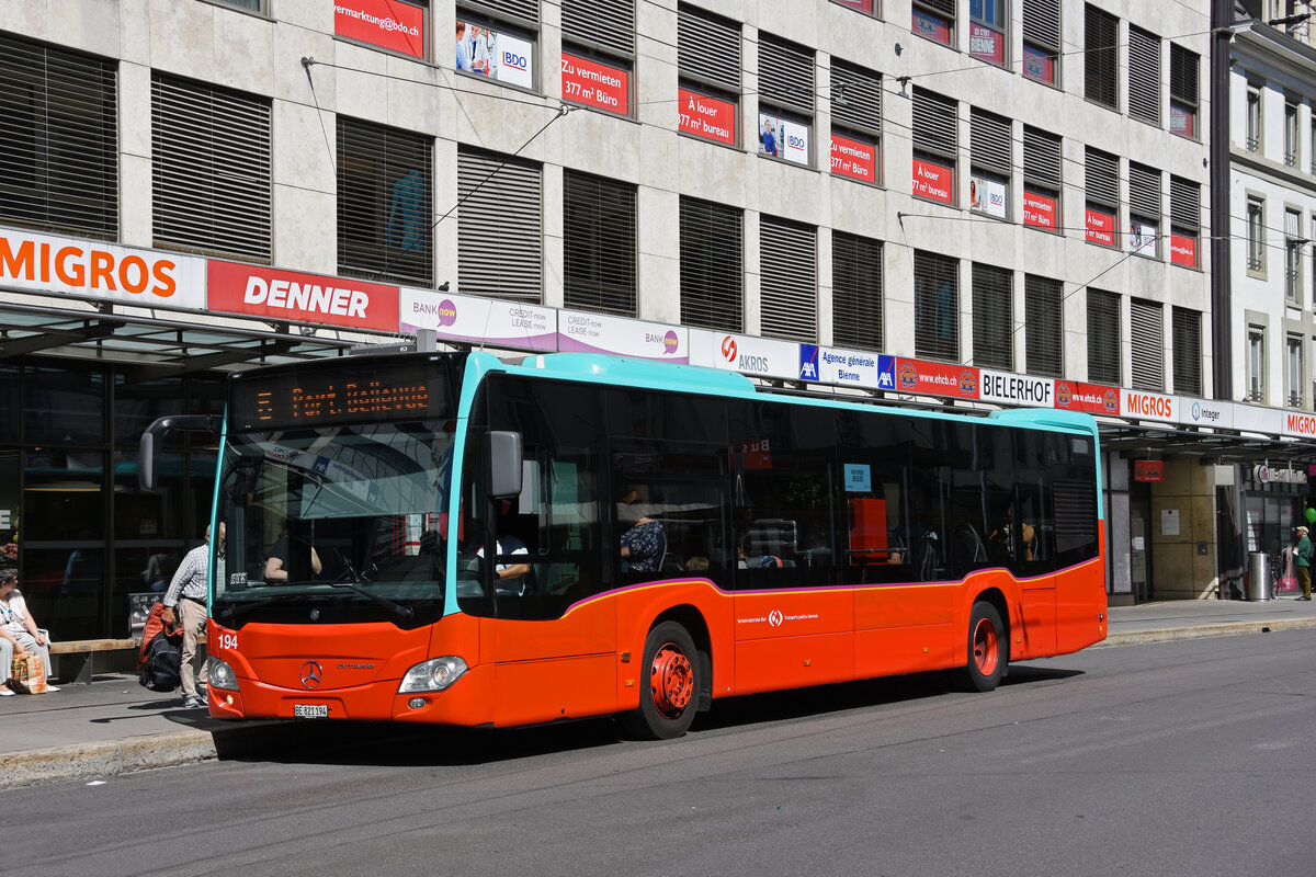 Mercedes Citaro 194, auf der Linie 6, bedient am 09.09.2022 die Haltestelle beim Guisan Platz.