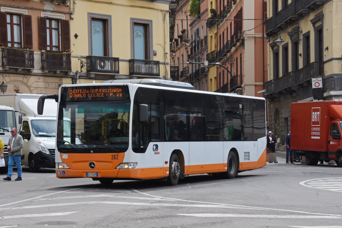 Mercedes Citaro 262, auf der Linie 8, unterwegs in Cagliari. Die Aufnahme stammt vom 08.05.2018.