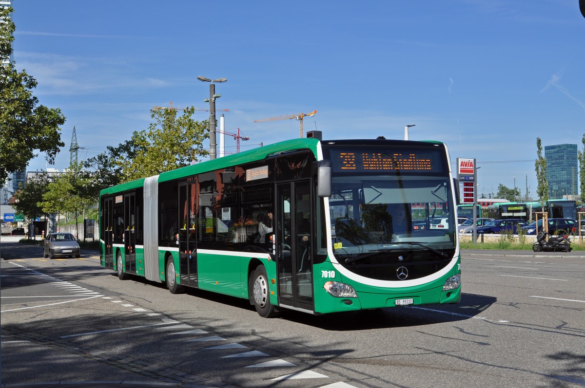 Mercedes Citaro 7010 auf der Linie 38 fährt zur Haltestelle Rankstrasse. Die Aufnahme stammt vom 26.08.2015.
