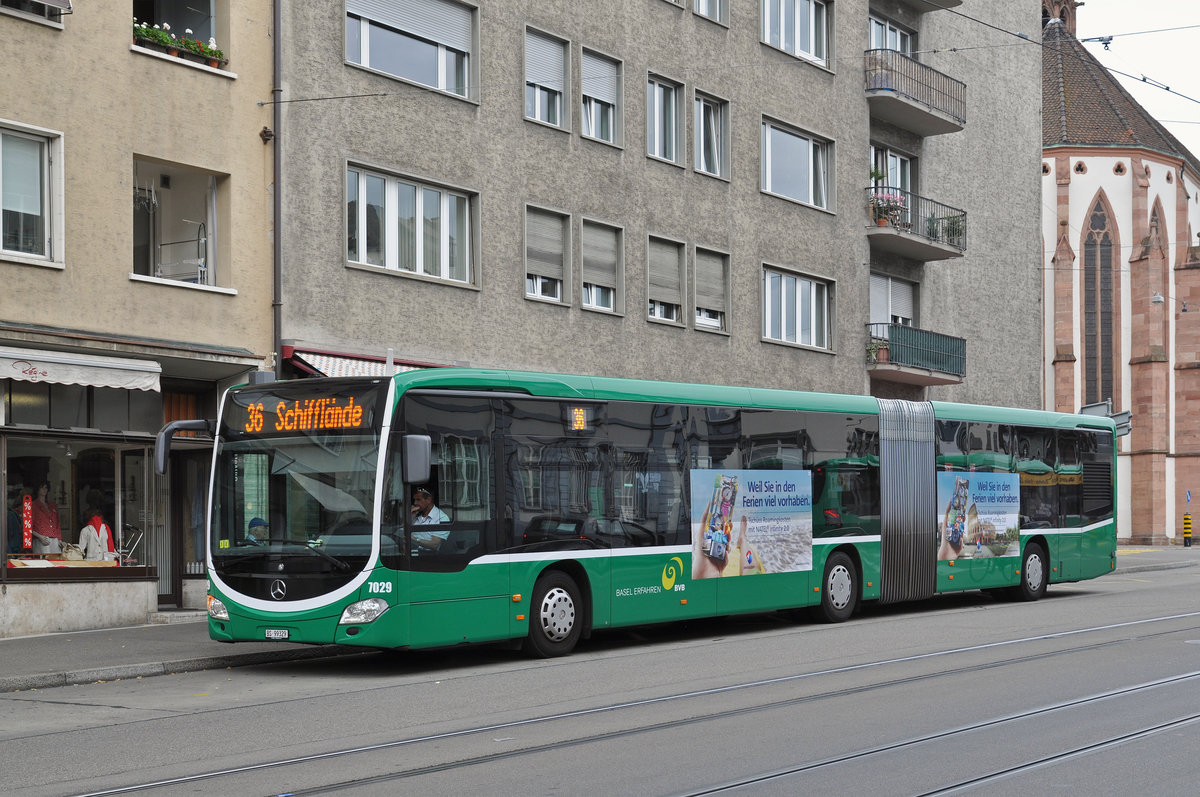 Mercedes Citaro 7029, auf der Linie 36, bedient die Haltestelle Universitätsspital. Die Aufnahme stammt vom 02.08.2016.