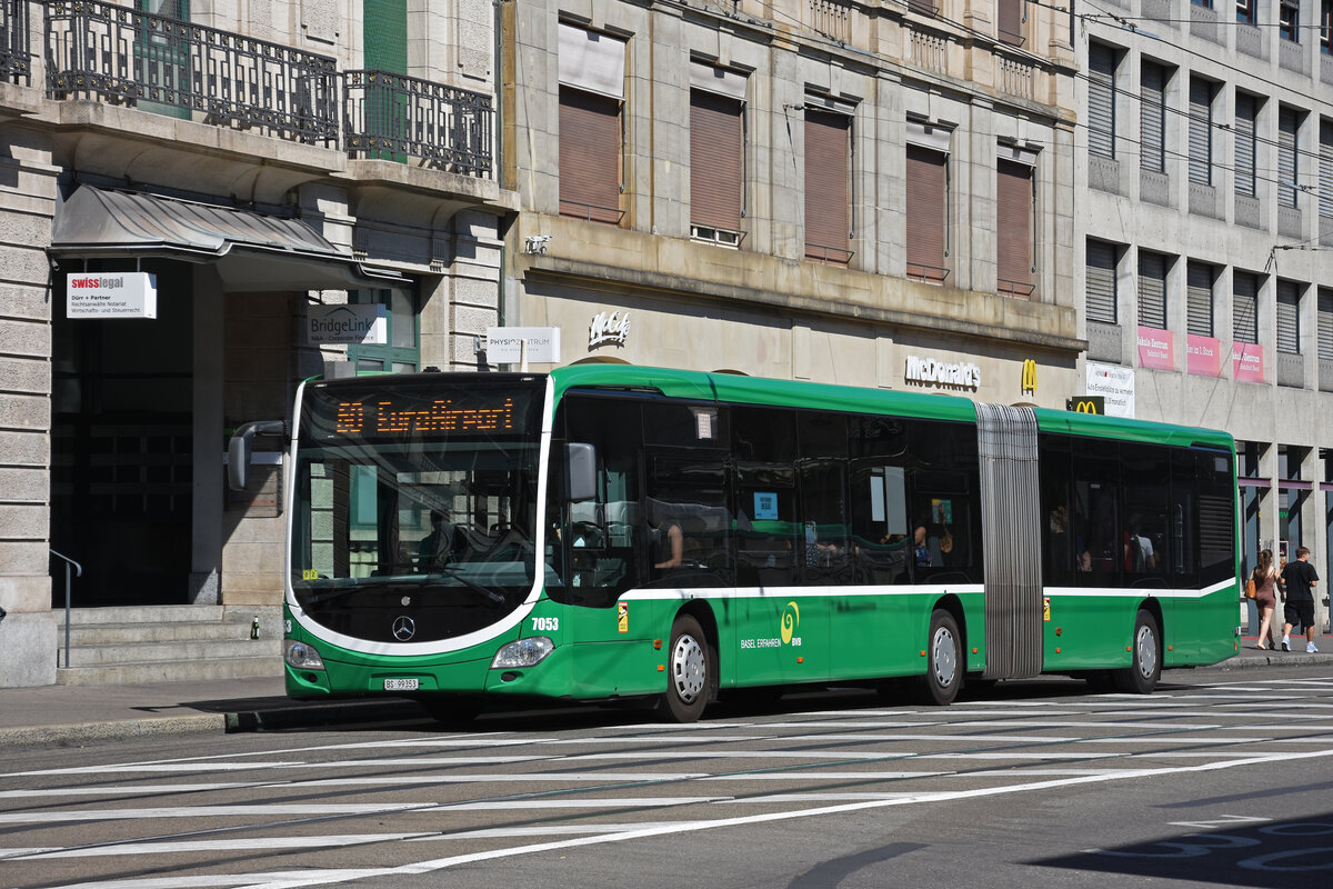 Mercedes Citaro 7053, auf der Linie 50, fährt durch die Centralbahnstrasse zur Haltestelle Brausebad. Die Aufnahme stammt vom 16.07.2022.