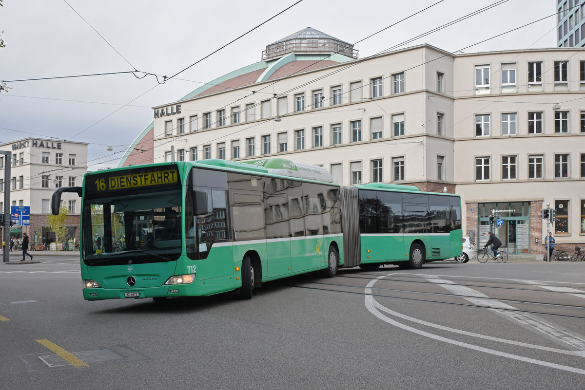 Mercedes Citaro 712, auf der Linie 16, fährt Richtung Bahnhof SBB. Danach holt er die Schüler von der Rudolf Steiner-Schule am Jakobsberg ab. Die Aufnahme stammt vom 14.11.2019.