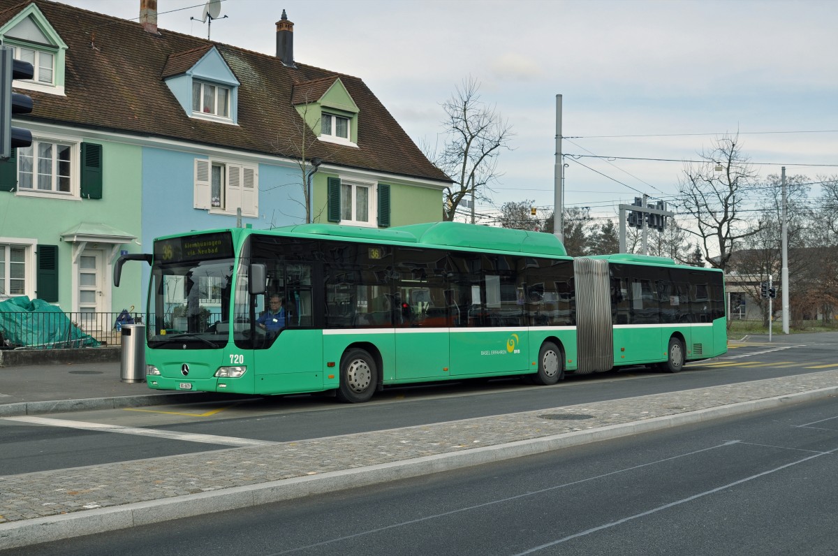 Mercedes Citaro 720 auf der Linie 36 bedient die Haltestelle Morgartenring. Die Aufnahme stammt vom 04.02.2015.