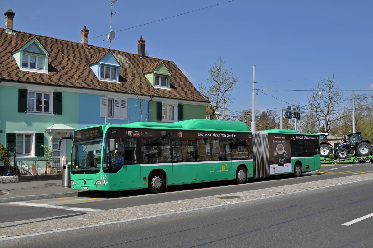 Mercedes Citaro 720 auf der Linie 36 bedient die Haltestelle Morgartenring. Die Aufnahme stammt vom 13.04.2015.