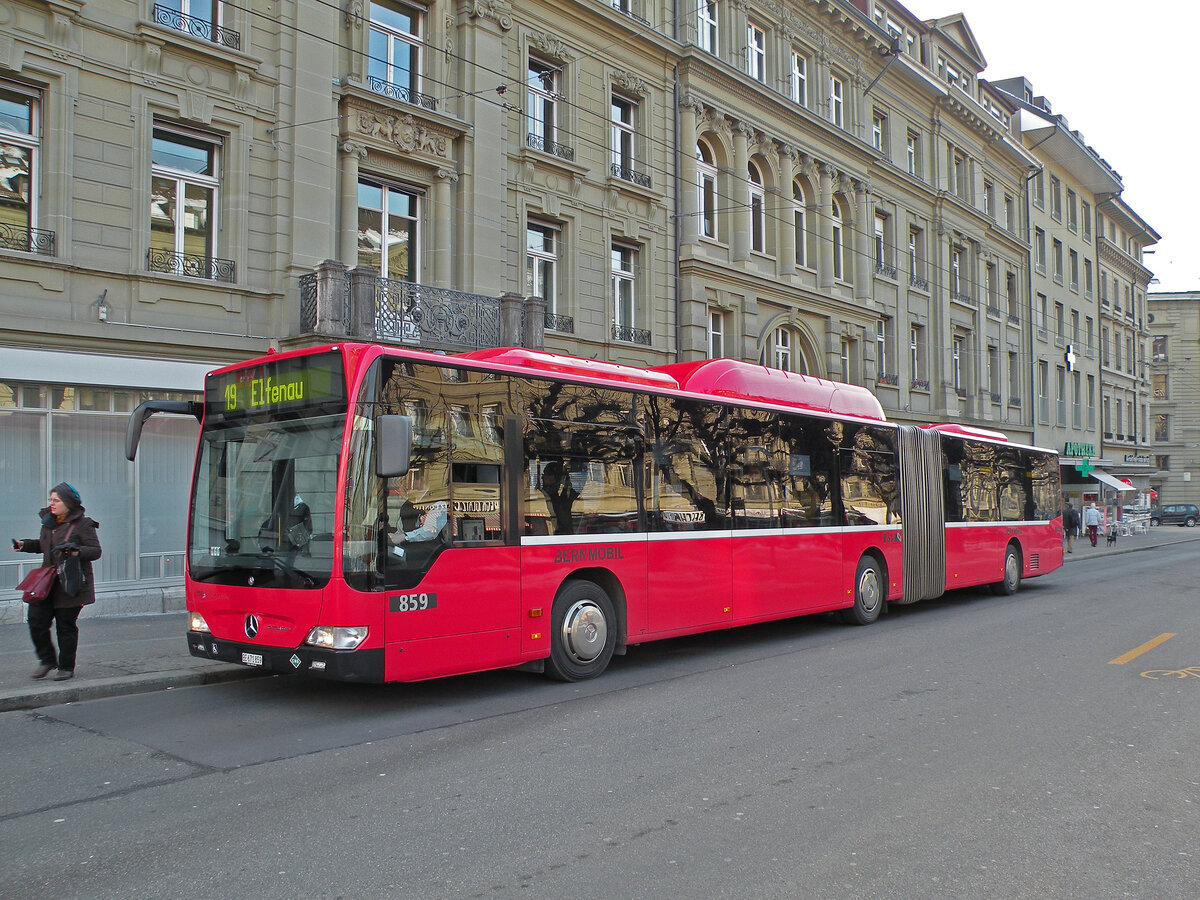 Mercedes Citaro 859, auf der Linie 19, bedient die Haltestelle Hirschengraben. Die Aufnahme stammt vom 18.02.2013.