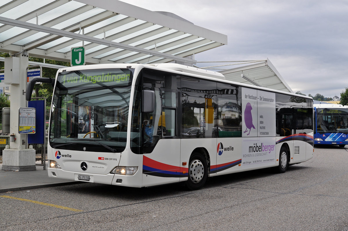 Mercedes Citaro AG 370 316, auf der Linie 1, wartet beim Bahnhof Zofingen. Die Aufnahme stammt vom 09.08.2016.