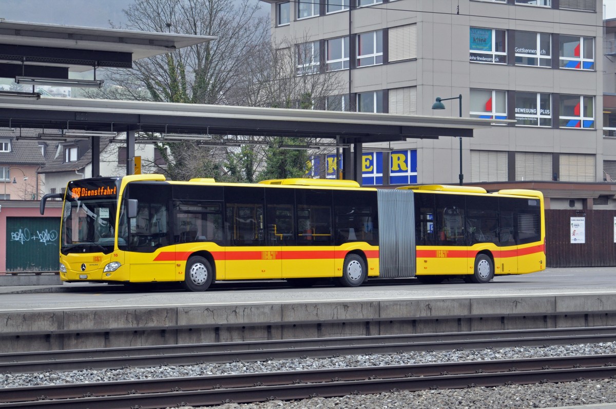 Mercedes Citaro mit der Betriebsnummer 16 als Dienstfahrt am Bahnhof Sissach. Die Aufnahme stammt vom 17.02.2015.
