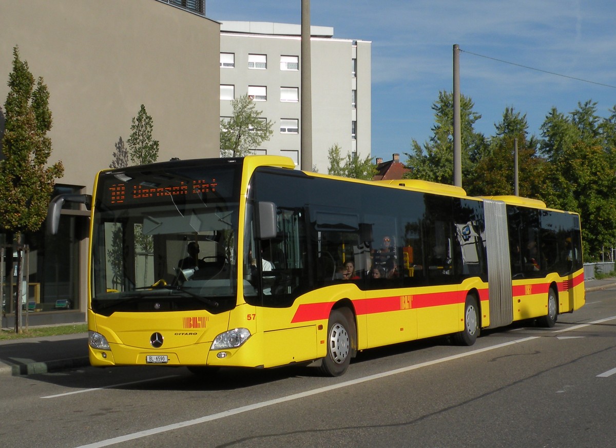 Mercedes Citaro mit der Betriebsnummer 57 whrend eines Busersatz auf der Linie 10. Die Aufnahme stammt vom 19.10.2013.
