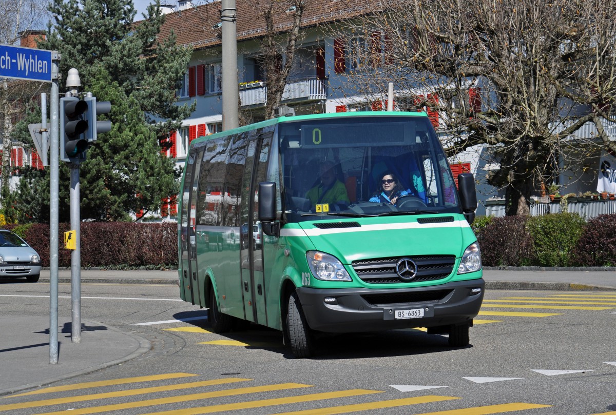Mercedes Citystar 863 wurde soeben durch den Elektro Testbus ersetzt und fährt zurück in die Garge Rankstrasse. Die Aufnahme stammt vom 07.04.2015.