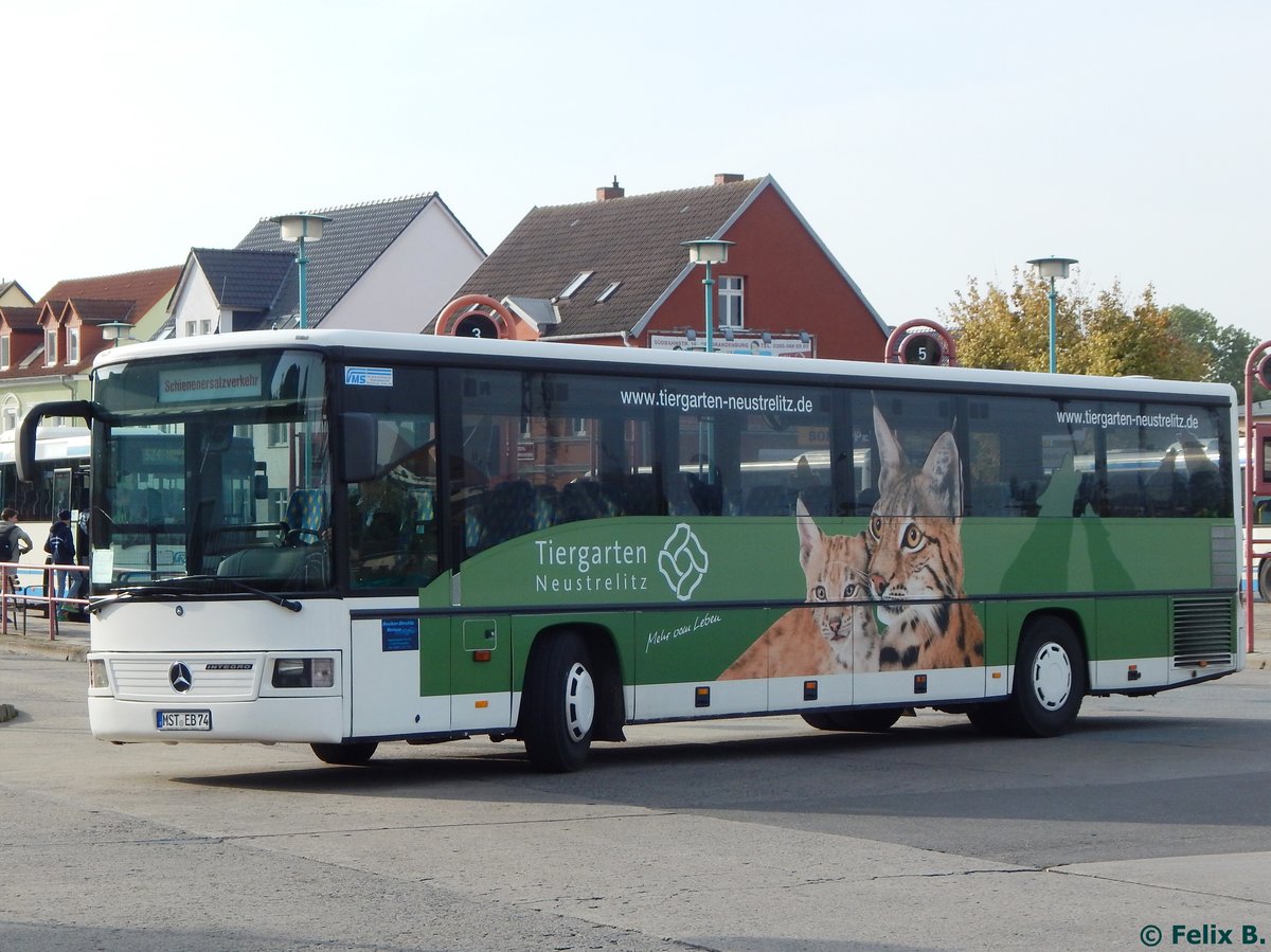 Mercedes Integro von Becker-Strelitz-Reisen aus Deutschland in Neubrandenburg am 14.10.2016