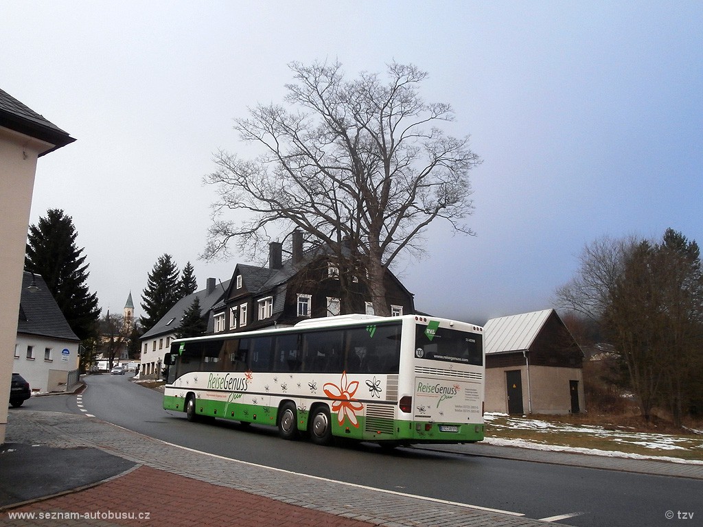 Mercedes Integro L auf der Linie 210 aus Chemnitz nach Oberwiesenthal in Oberwiesenthal, Annabergstrasse. (27.12.2013)