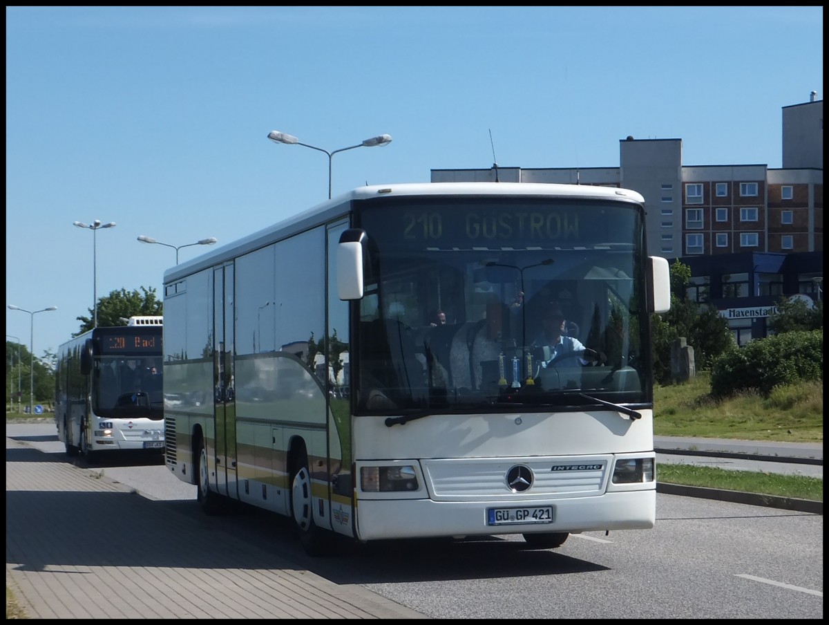 Mercedes Integro der Omnibusverkehrsgesellschaft Gstrow (OVG) in Rostock am 08.07.2013