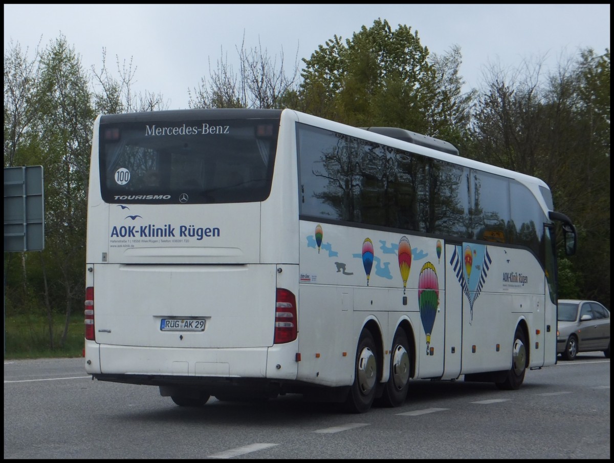 Mercedes Tourismo von der AOK-Klinik Rgen in Sassnitz am 02.05.2014