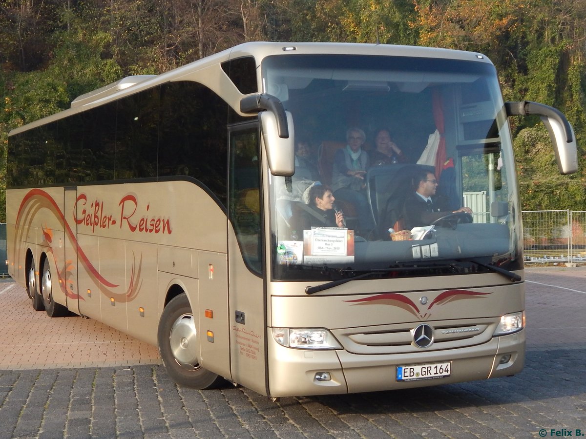 Mercedes Tourismo von Geißler-Reisen aus Deutschland im Stadthafen Sassnitz am 31.10.2015