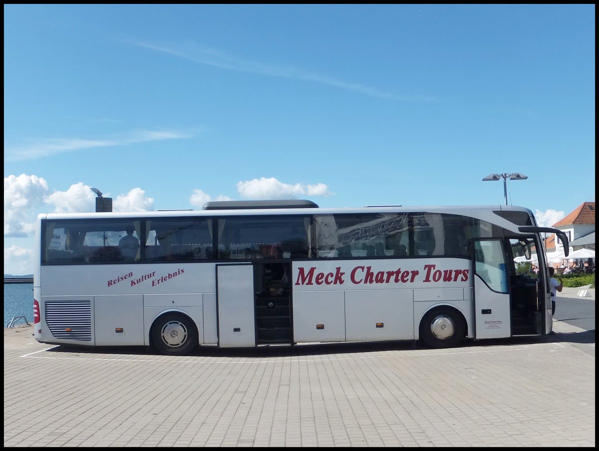 Mercedes Tourismo von Meck. Charter aus Deutschland im Stadthafen Sassnitz am 15.06.2014