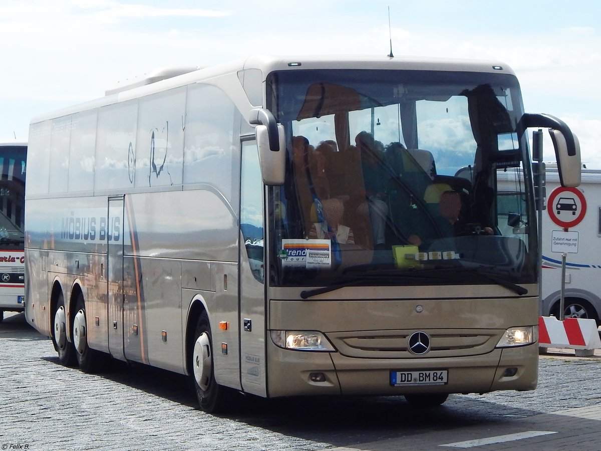 Mercedes Tourismo von Möbius Bus aus Deutschland im Stadthafen Sassnitz am 09.09.2015